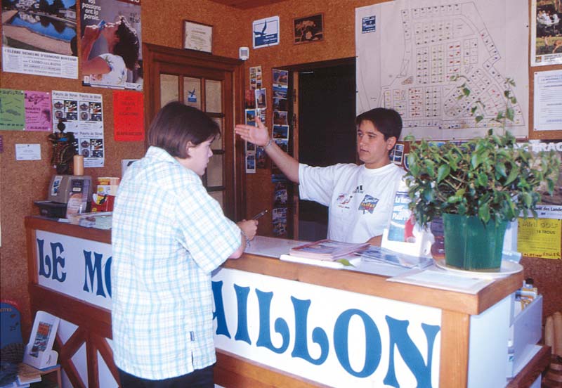 Foto antigua de la recepción en el camping Le Moussaillon en Messanges