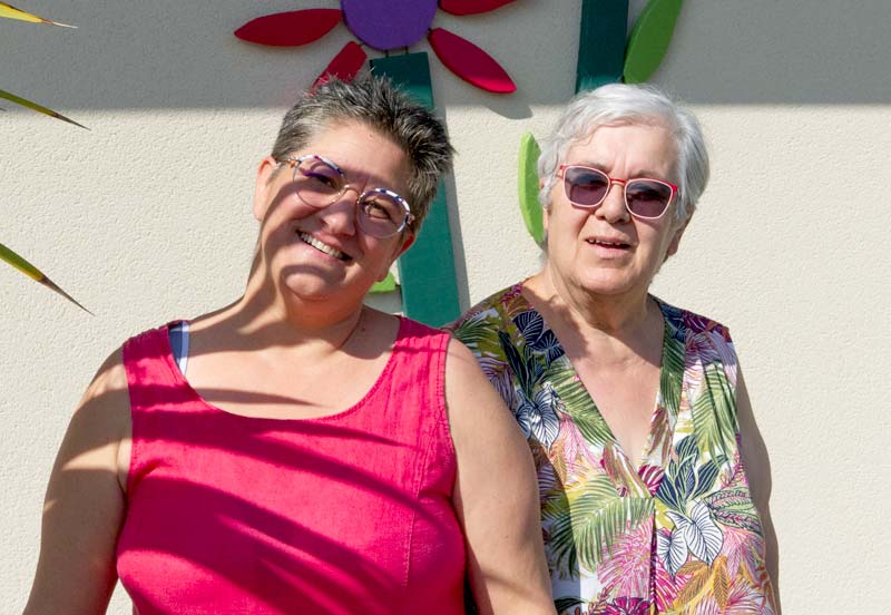 Sandrine y Anne-Marie en la recepción del camping de las Landas